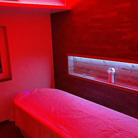 Logis Gourmet & Relax Wellness De La Sure 4*