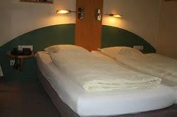 Hotel Logis Gourmet & Relax Wellness De La Sure 4*