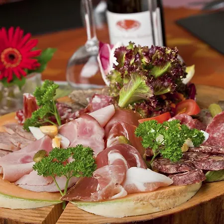 Logis Gourmet&relax Wellness De La Sure Hotel Esch-sur-Sûre