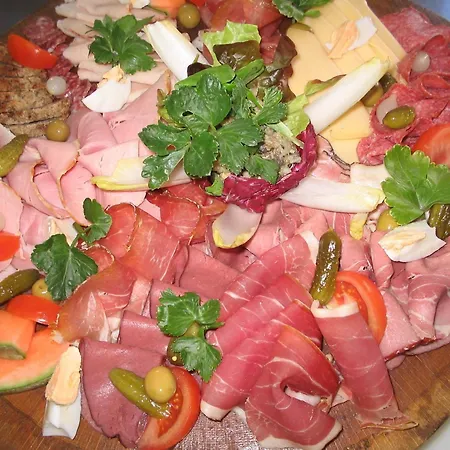 Logis Gourmet & Relax Wellness De La Sure エッシュ・シュル・シュール