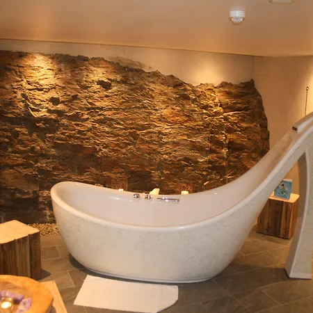 Logis Gourmet & Relax Wellness De La Sure 호텔 Esch-sur-Sûre