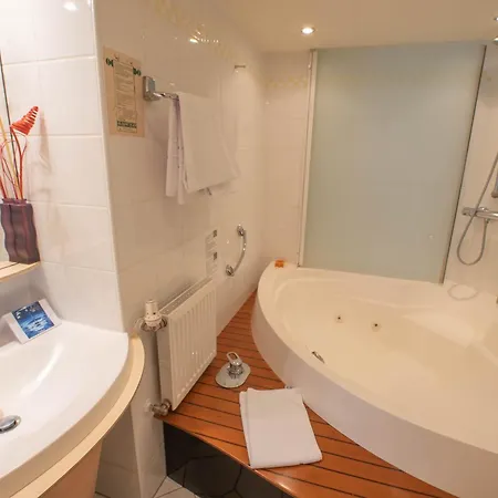 Logis Gourmet & Relax Wellness De La Sure