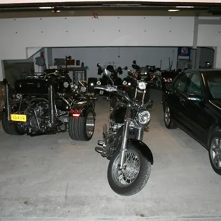 Otel Logis Gourmet & Relax Wellness De La Sure 4*