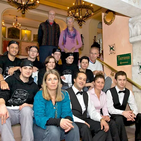 ホテル Logis Gourmet & Relax Wellness De La Sure