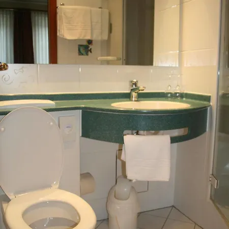 Logis Gourmet & Relax Wellness De La Sure Ξενοδοχείο 4*