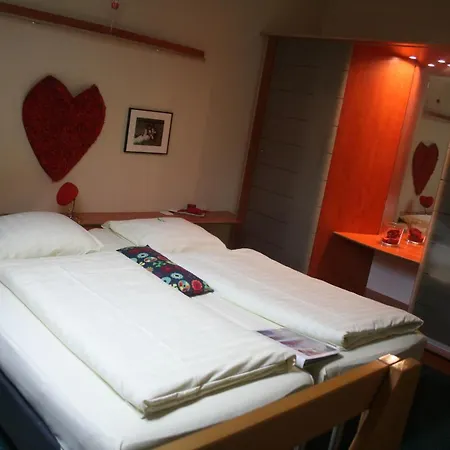 Logis Gourmet & Relax Wellness De La Sure 4* エッシュ・シュル・シュール